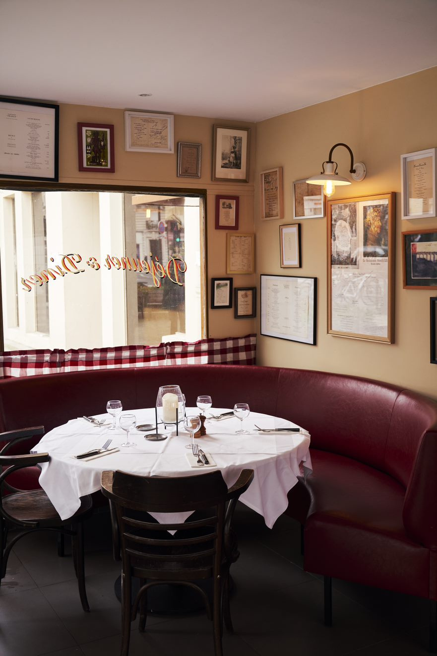 Fresh Mag Paris vous présente aujourd'hui le restaurant-bistrot Le Petit Comte.  Ouvert récemment ses portes à Boulogne-Billancourt,