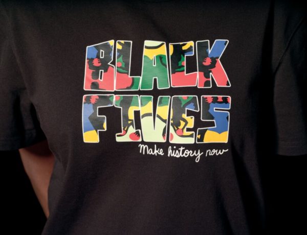t-shirt black fives avec marqué dessus "make history now"