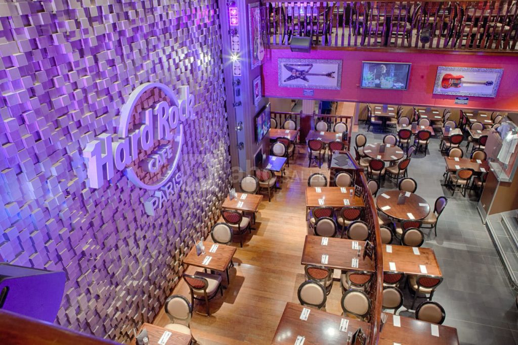 Rock'n'Roll à la française : Plongée survoltée au Hard Rock Café de ...