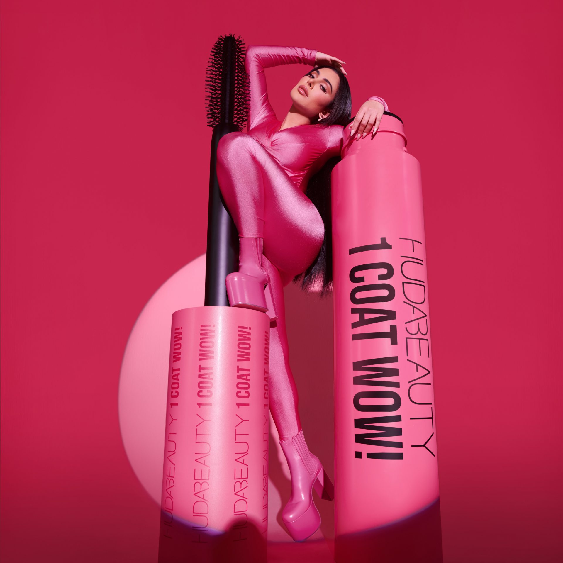 Obtenez un regard intense immédiat avec le nouveau mascara ULTRA de Huda Beauty Fresh Mag Paris