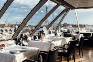 Le restaurant L'oiseau Blanc au coeur de Paris