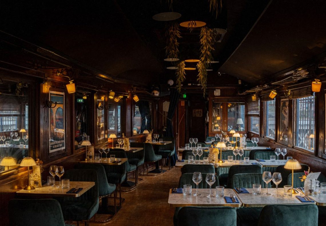Déco intérieure mêlant Corse et Orient Express
