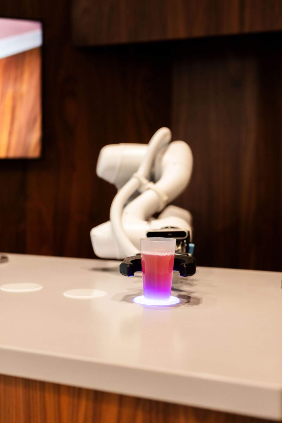 robot bar 