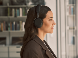 Casque Evolve3 porté pour utilisation même à la maison