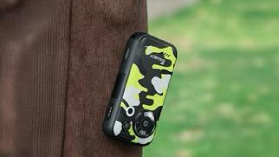 fossibot-f116-pro-format-compact-poche-pantalon-smartphone-petit