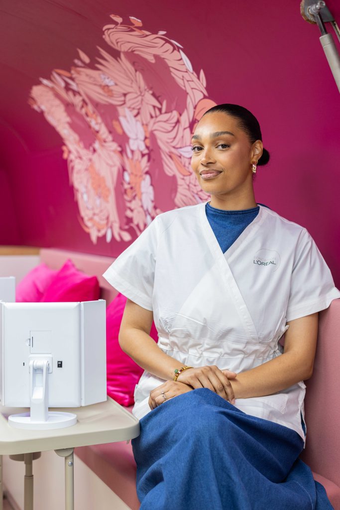 Fondation L_Oréal - Salon de soins itinérant 