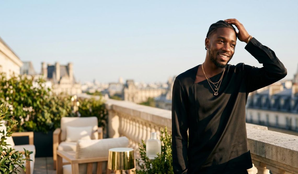 FreshMagazine - Tiakola devient le nouveau visage des parfums Yves Saint Laurent Beauté et c'est un choix qui fait sens