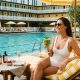 FrenchMag - Clarins transforme la piscine Molitor en plage parisienne avec soins express et cocktails beauté cet été