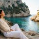 FreshMagazine - Adieu Saint-Tropez : cette crique sauvage de la Côte d'Azur reste ignorée des touristes cet été