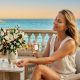 FreshMagazine - Fini les parfums trop lourds cet été : cinq fragrances florales et fraîches qui donnent l'impression de sortir de la douche