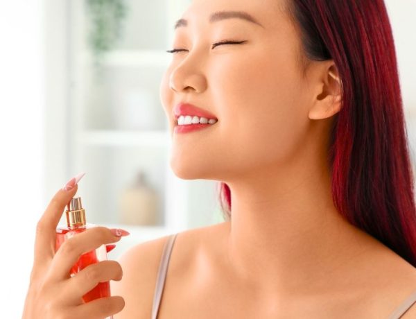 « Je le mets depuis mes 16 ans, j'en ai 44 » : ce parfum culte des années 2000 toujours vendu chez Sephora affole TikTok