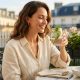 Cette eau de gombo promet d'hydrater la peau de l'intérieur, deux nutritionnistes tranchent enfin