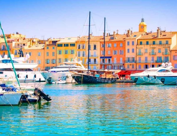 Saint-Tropez avant The White Lotus : les criques secrètes, tables étoilées et adresses confidentielles loin des yachts