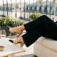 Matthieu Blazy réinvente le soulier bicolore de Chanel pour sa première collection