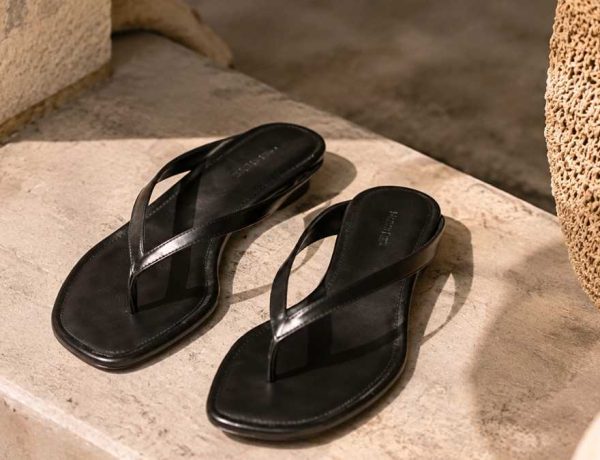 Massimo Dutti bouscule Chanel et Dior avec ces sandales minimalistes à 90€