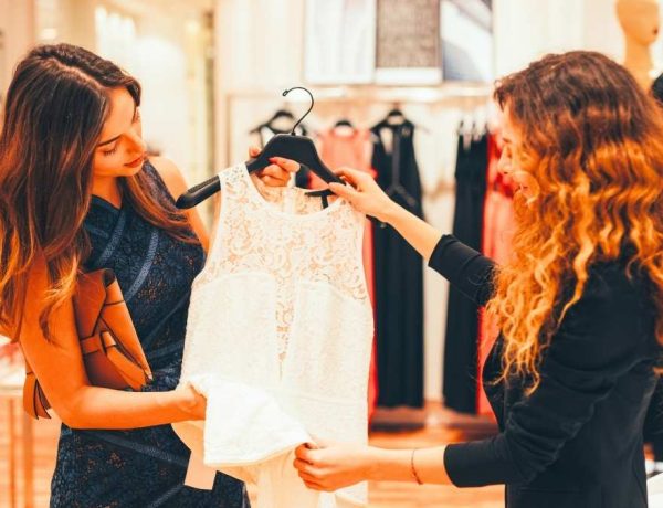 Boot tuck, gant bijou, legging couture : les astuces mode de la rentrée 2026
