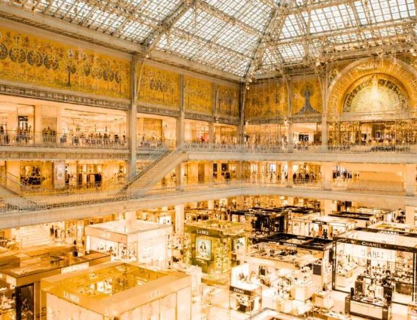 La Samaritaine Paris cache le plus grand espace beauté d'Europe sous sa verrière