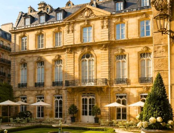 Face aux Tuileries, l'hôtel de luxe parisien signé Pharrell Williams se dévoile