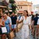 « Place au cirque de la comédie humaine » : Saint-Tropez submergée par 80.000 visiteurs par jour