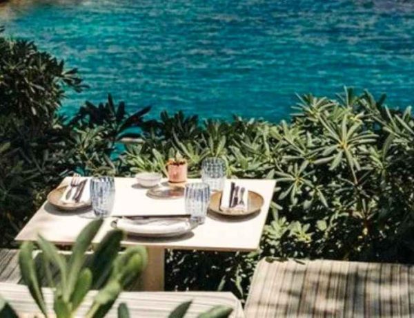 Cassis, chambre à 2 800 euros la nuit : le palace de la Riviera qu'a choisi Antoine Dupont