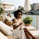 Sur les bords de Seine, ces beach clubs huppés font grimper Paris à 50€ les 3h