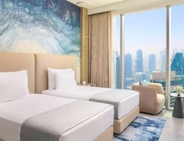 Ciel Dubai Marina culmine à 377 mètres et rafle le titre d'hôtel le plus haut du monde