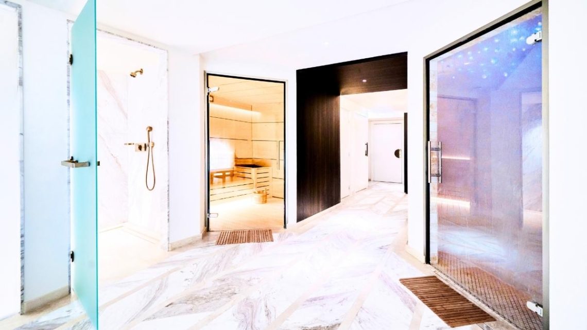 Au Carlton Cannes, La Prairie signe un soin signature de 90 minutes qui redéfinit le luxe hôtelier