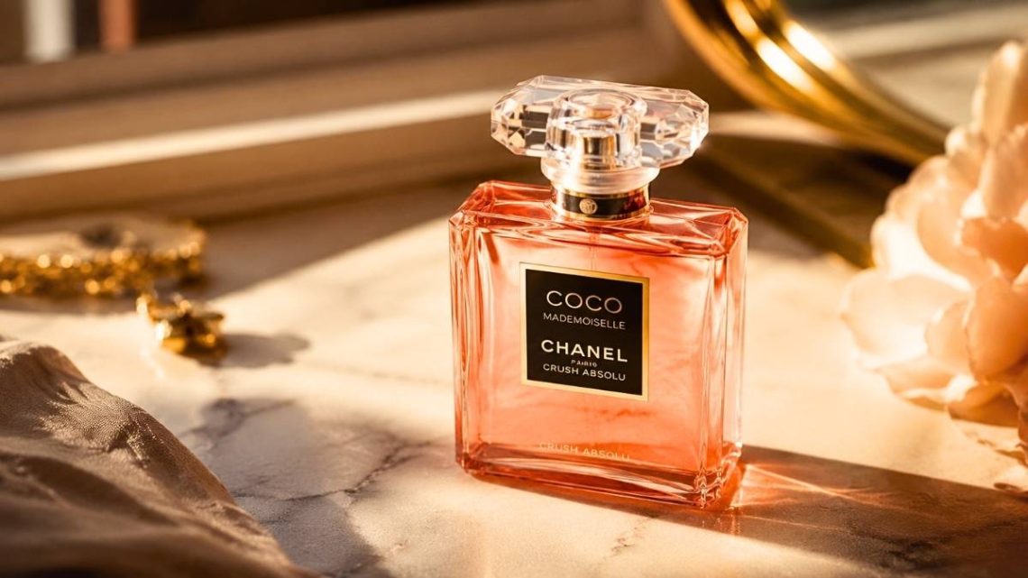 Chanel réinvente son parfum culte avec Coco Mademoiselle Crush Absolu