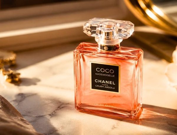 Chanel réinvente son parfum culte avec Coco Mademoiselle Crush Absolu
