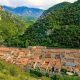 Ce village des Pyrénées classé à l'Unesco croule sous les touristes mais cherche des habitants