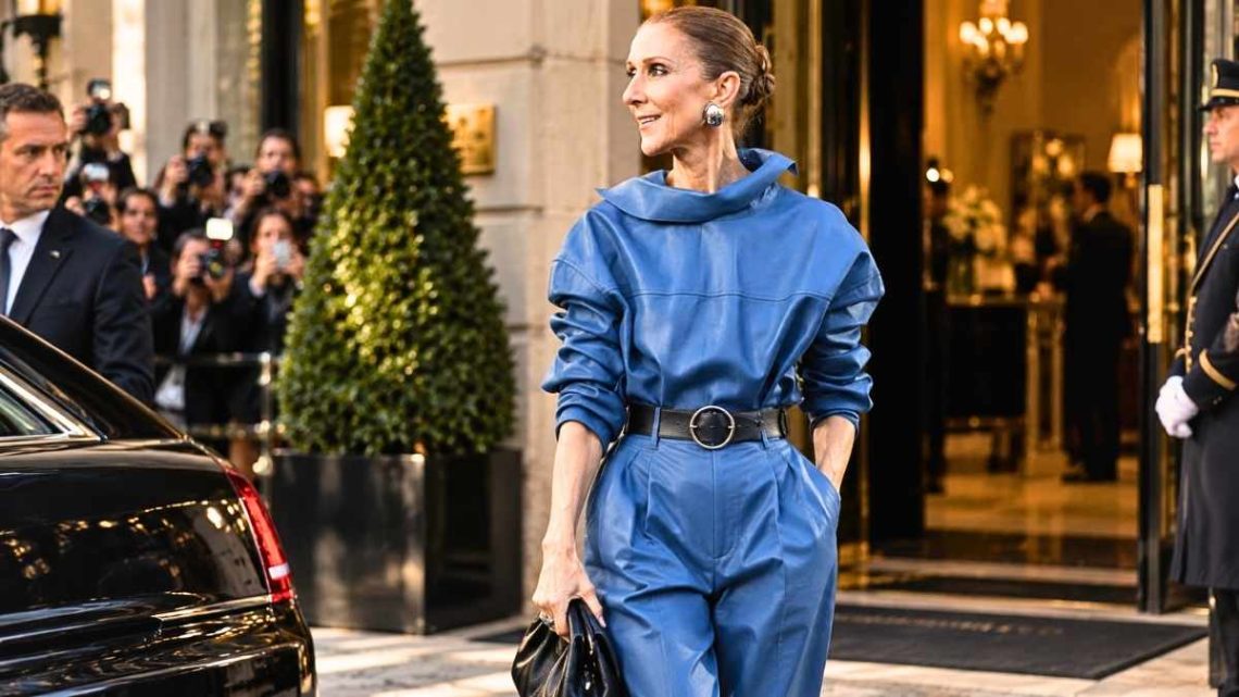 Céline Dion défile devant son hôtel parisien en total look d'une maison de luxe française