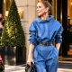 Céline Dion défile devant son hôtel parisien en total look d'une maison de luxe française
