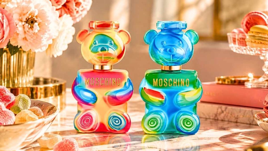 Moschino relance son ours culte avec deux parfums gourmands dès 74,50 euros