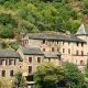 Ce village de l'Aveyron veillé par un château millénaire coupe du monde en un instant