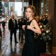 Lily-Rose Depp ose la robe Chanel seconde peau taille basse à Toronto
