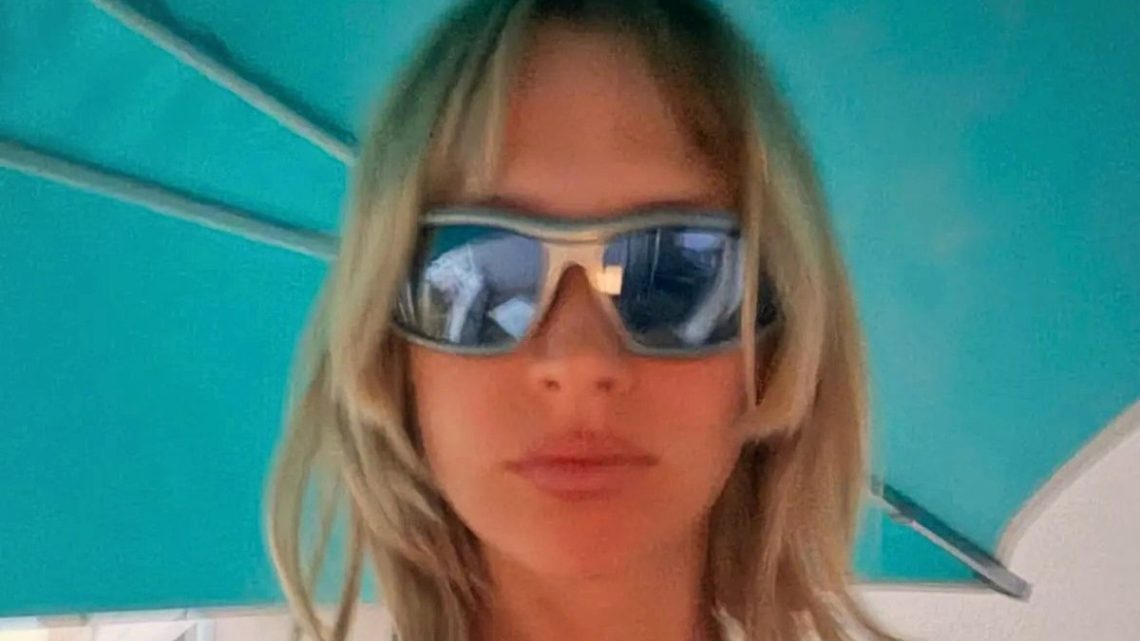 Angèle abandonne son bob emblématique pour la Hime Cut venue tout droit du Japon