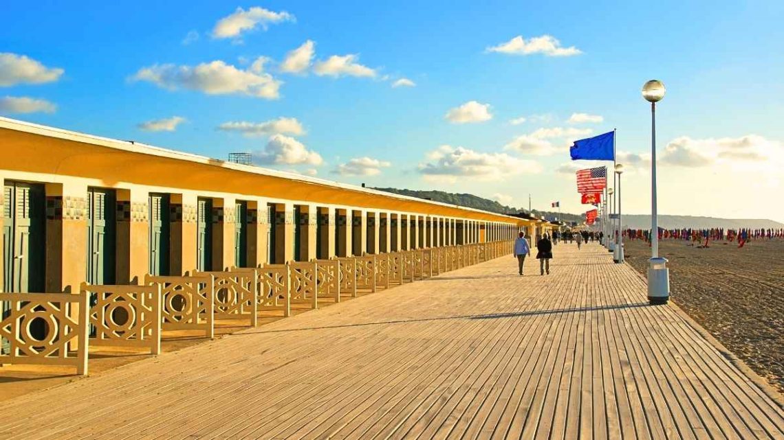 Chanel choisit Deauville pour son défilé Croisière 2027, un retour aux origines de la maison