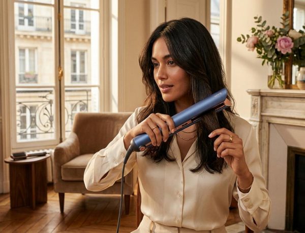 FreshMagazine - Dyson lance trois produits pour la rentrée dont un lisseur qui refroidit les cheveux à 299€