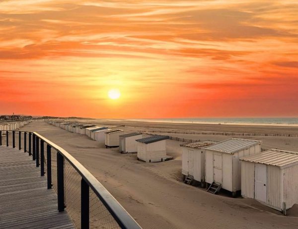 Calais élue plage préférée des Français en 2026 avec ses 1,7 km de sable et son Dragon cracheur de feu