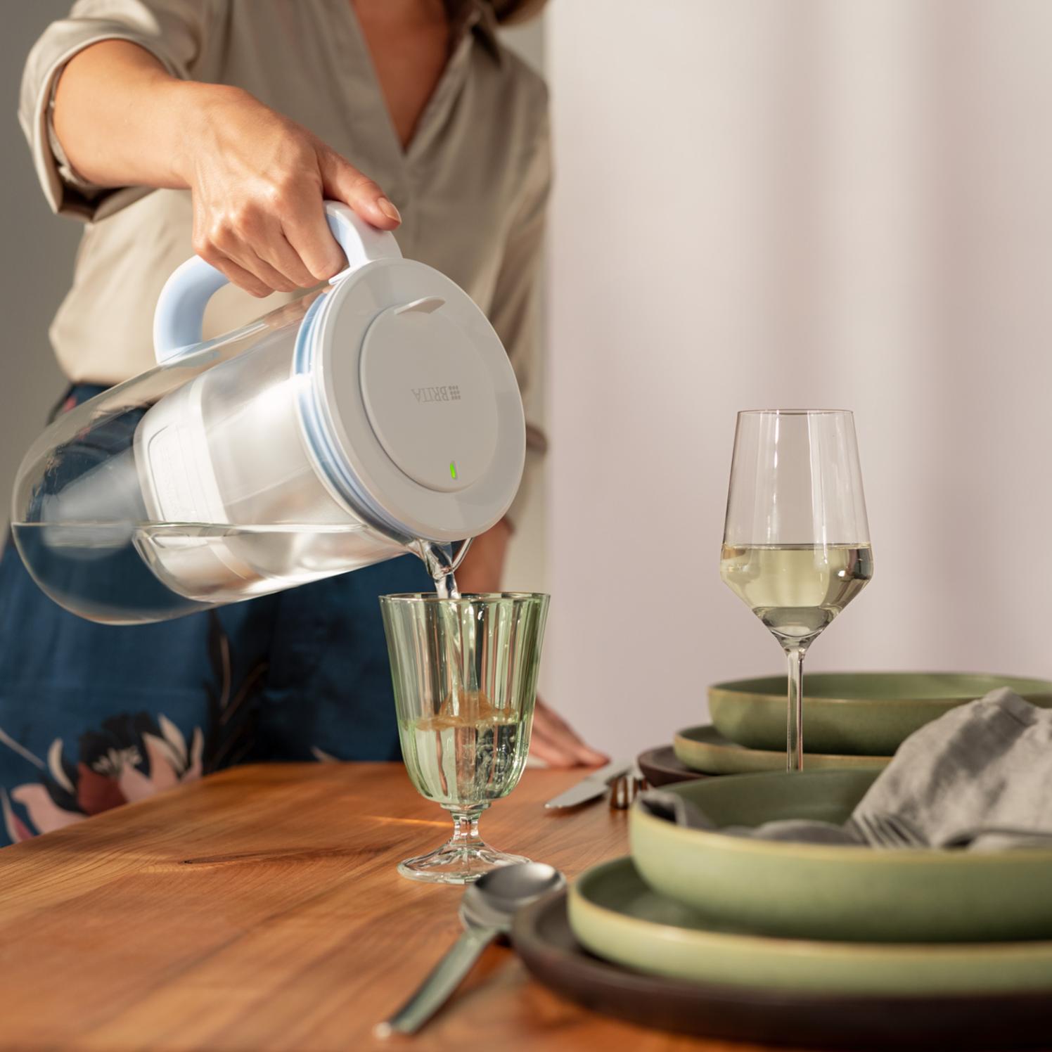Carafe-brita-cadeau-de-noel.j 60 ans édition limitée