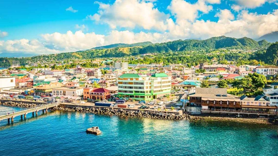 Dominique, l'île des Caraïbes paradisiaque où cascades et sources chaudes remplacent les transats