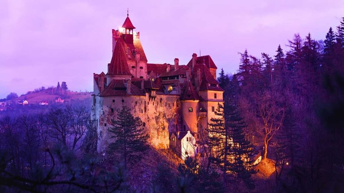 Élue première destination Halloween 2026 devant Salem, la Transylvanie fait revivre Dracula neuf nuits au château de Bran