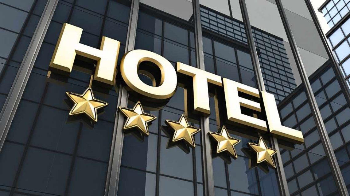 Ils visent cinq étoiles dans cet hôtel de Paris et licencient 17 salariés pour y arriver