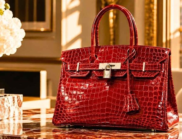 Le sac Birkin d'Hermès à 10 000 euros minimum est-il devenu trop banal pour rester un graal