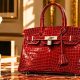 Le sac Birkin d'Hermès à 10 000 euros minimum est-il devenu trop banal pour rester un graal