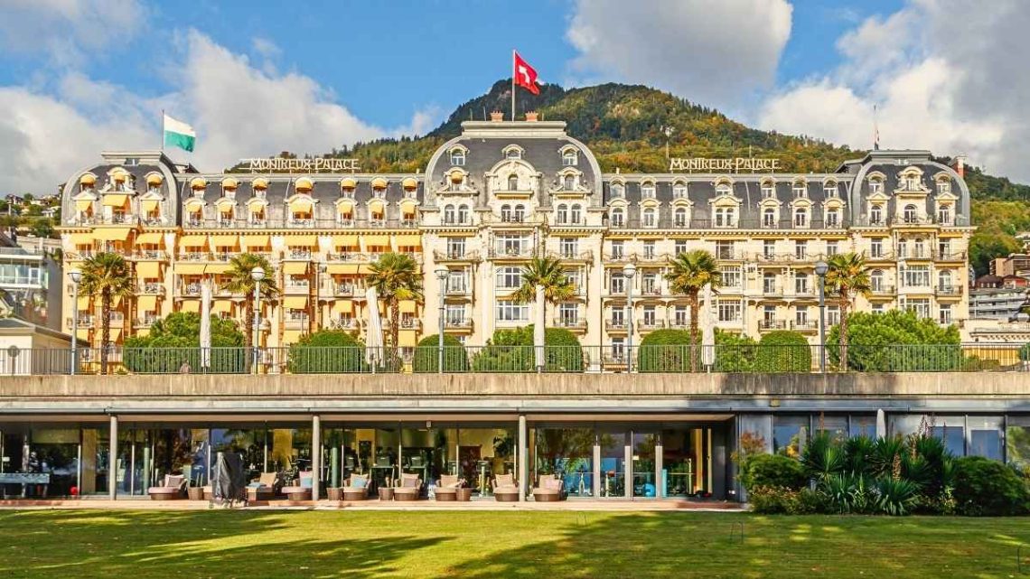 Un été indien au Fairmont Le Montreux Palace, l'hôtel suisse qui traverse les siècles